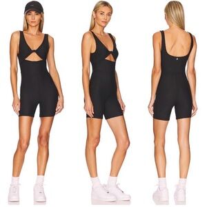WeWoreWhat Twist Cutout Black Sleeveless Romper